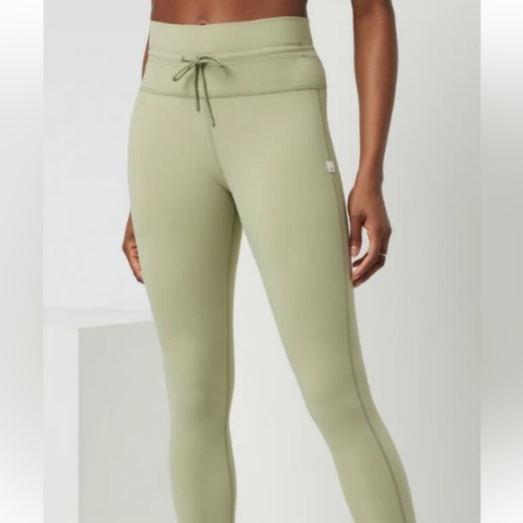 Vuori Pants - VUORI Daily leggings SPROUT* color
